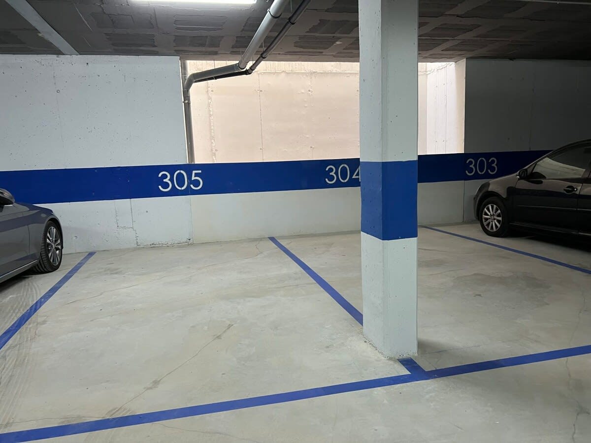 Av. República Argentina, 17, 1 1, 03502 Benidorm, Alicante, Spain